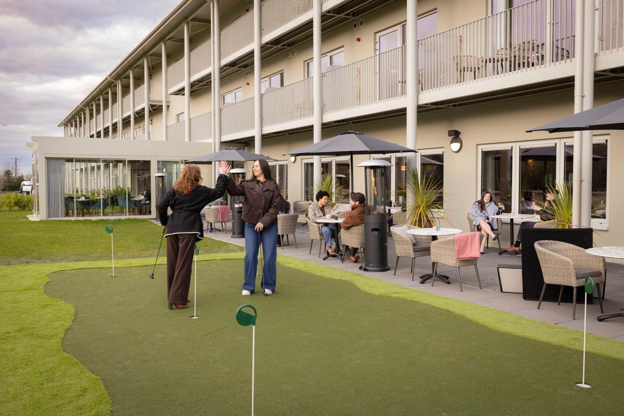 The Club Hotel At Goffs Naas Extérieur photo